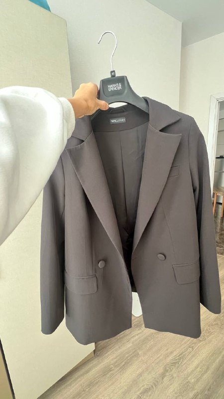 Жакет, джинсы H&M, джинсы Zarina, джемпер Pull&Bear, лонгслив