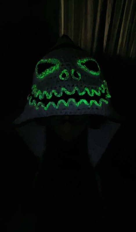 Вязаные шляпы и капюшон ручной работы 3