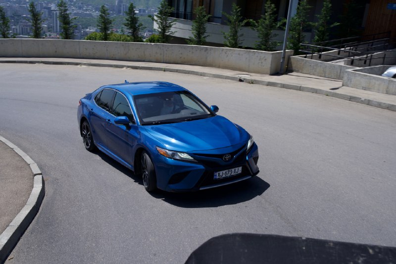 Toyota Camry XLE 2018 1