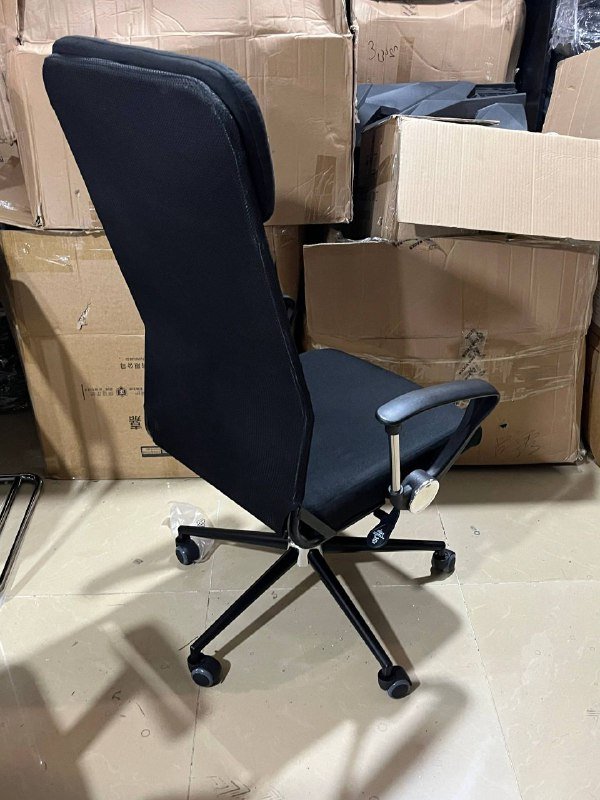 Офисное кресло 2