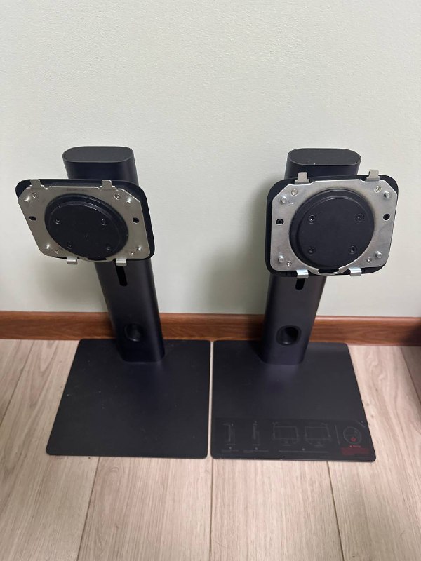 2 монитора Mi 2K Gaming 27'', кронштейн ONKRON G160 2