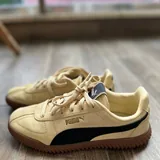Женские кроссовки Puma 1