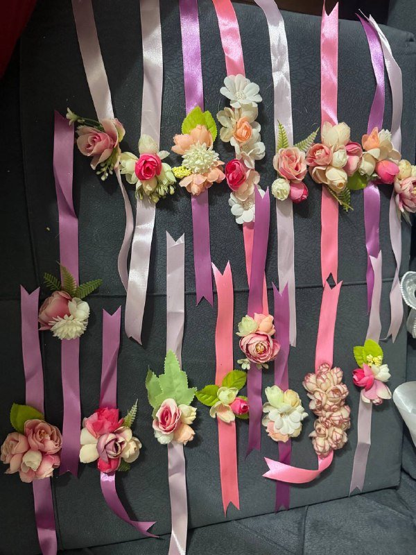 Браслеты, ленточка, булавка для невесты и жениха