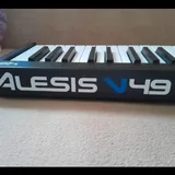 MIDI-клавиатура Alesis V49 4