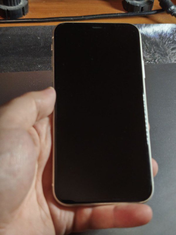 iPhone 13 Pro, iPhone 11 4