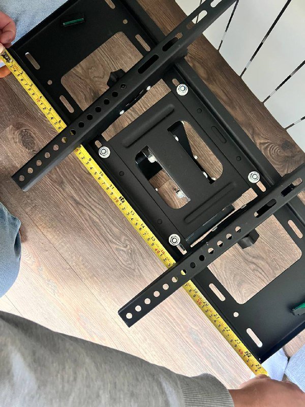 Настенный поворотный кронштейн для телевизора и мониторов