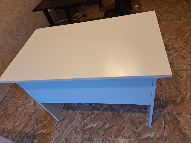 2 стола одинаковых 100 и 110 см 2