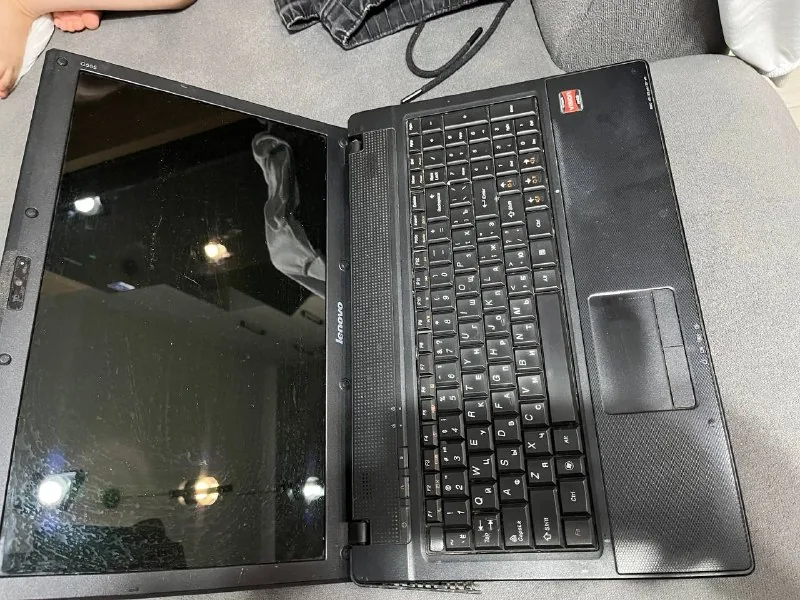 Ноутбук Lenovo на запчасти 1