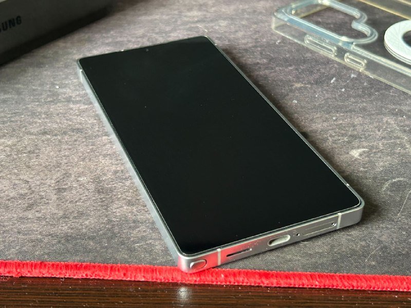 Samsung Galaxy S25 Ultra 12/256 жемчужно-белого цвета 8
