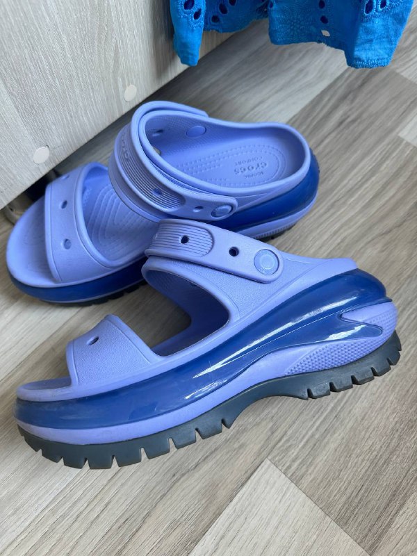 Crocs голубые и розовые шлепанцы на платформе размеры 31, 38, 37 3
