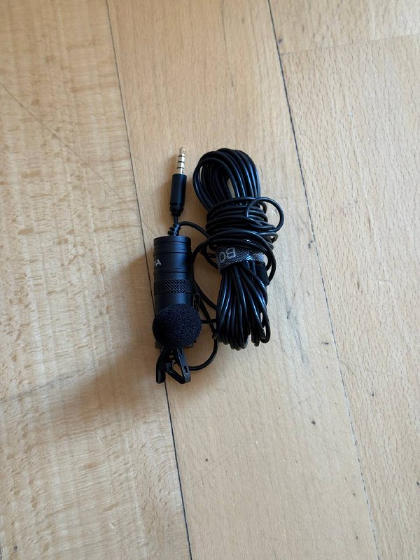 Зарядка MacBook, Apple AirPods, павербанки Xiaomi и Hoco, умная розетка, Wi-fi выключатель, ZigBee gateway, вакуумный пылесос, ирригатор, микрофон 9