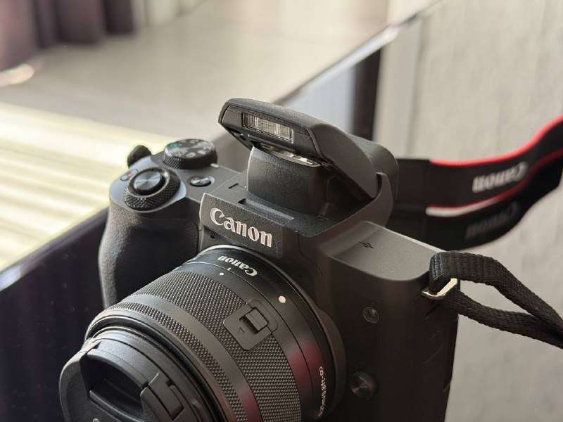 Canon EOS M50 Mark II, SD card, видеосвет, аудиорекордер и другие 4