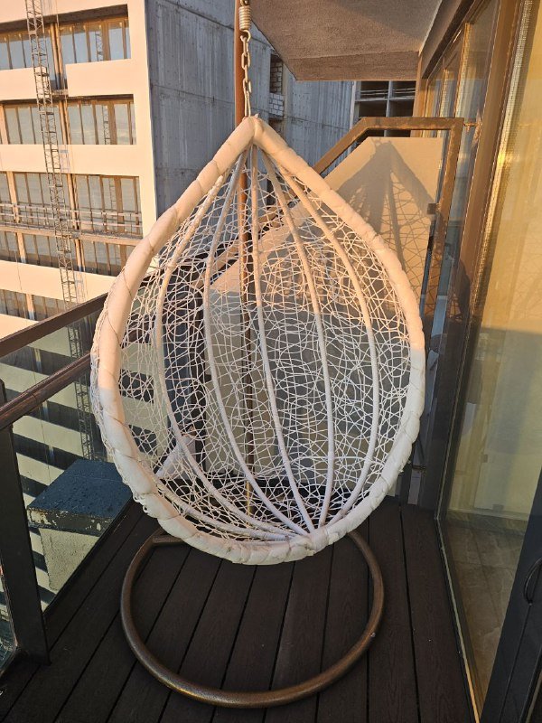 Плетеное подвесное кресло кокон 2