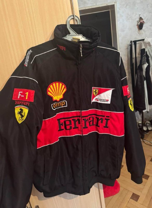 Куртка Ferrari размер M-L