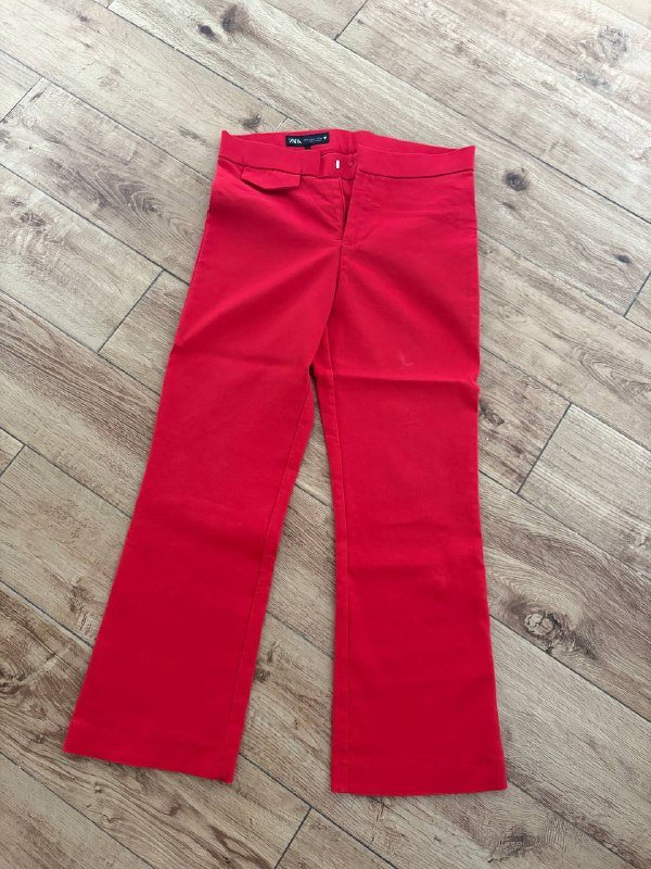 Свитер шерсть, красные брюки Zara, кофты, боди Wolford, белые брюки Zara, джинсы Benetton 2