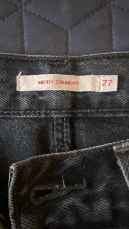 Джинсы LEVIS middy straight W27 L31 6
