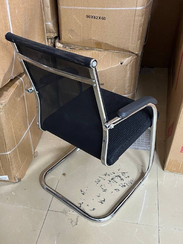 рабочий стол компьютерный, офисный стул визитор 6