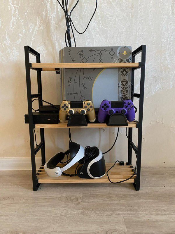 Playstation 4 Pro с джойстиками, играми и пистолетами