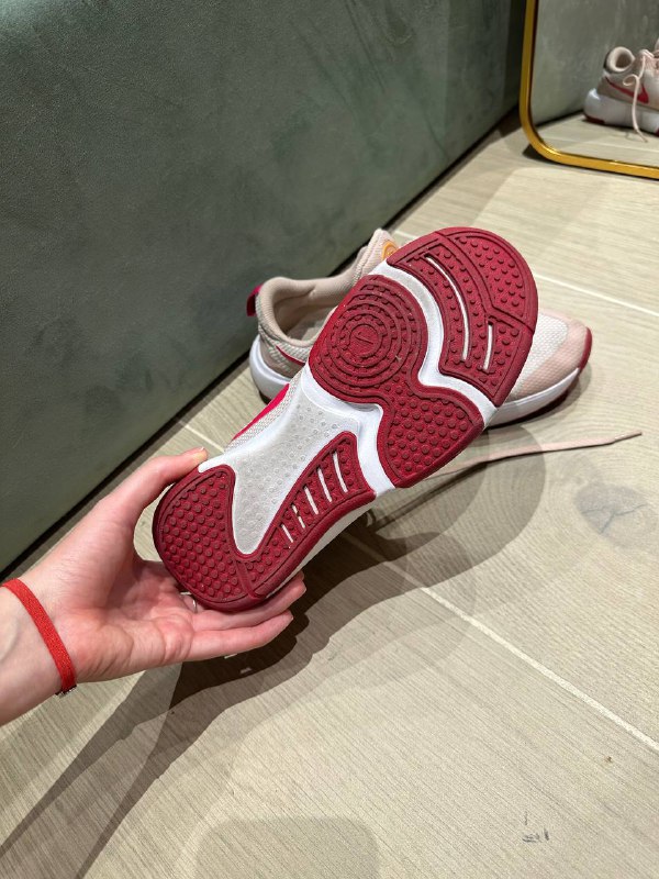 Кроссовки Nike 39 размер спортивные 6