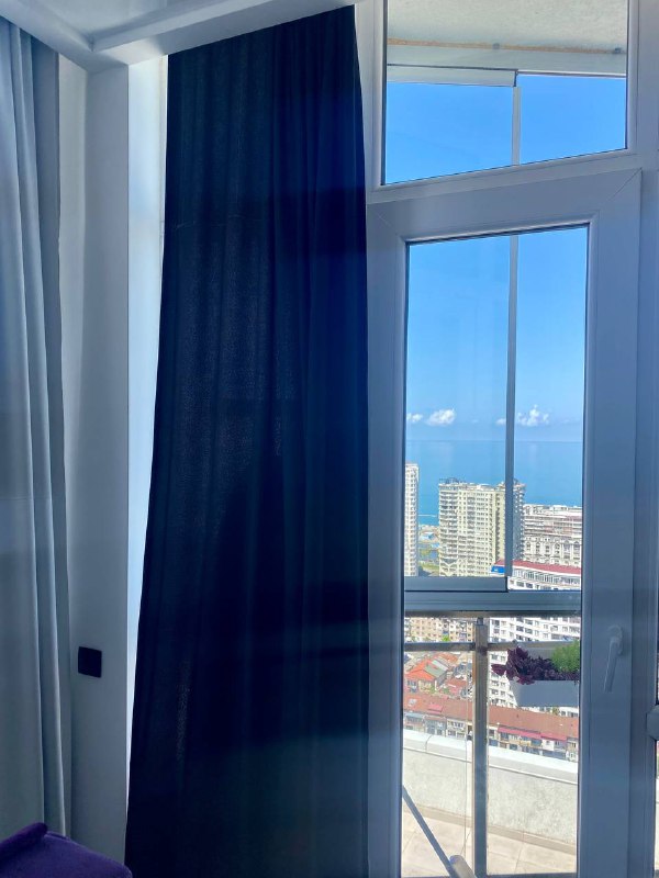 Шторы черные б/у блекаут 4 шт 2