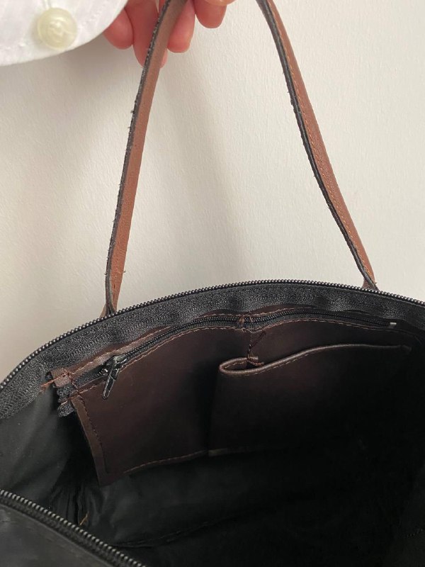Винтажная сумка черная с коричневыми ручками 4