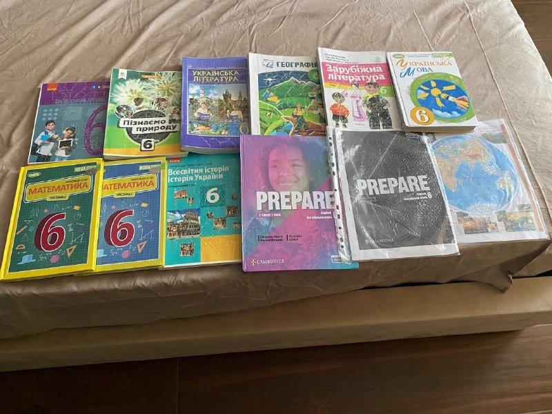 Игры PS4, учебники, книги 3