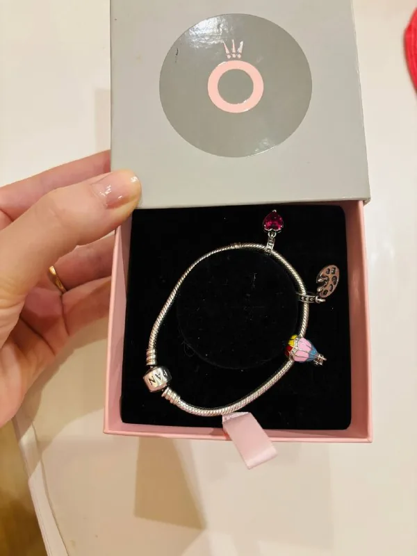 Браслет Pandora с шармами