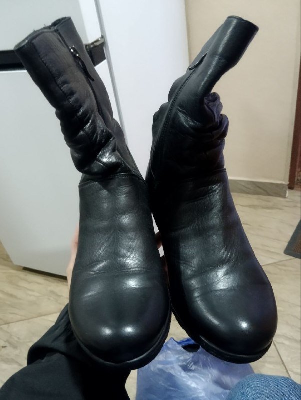 Кожаные сапоги 38 размера, пара