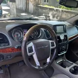 Chrysler Town & Country 6