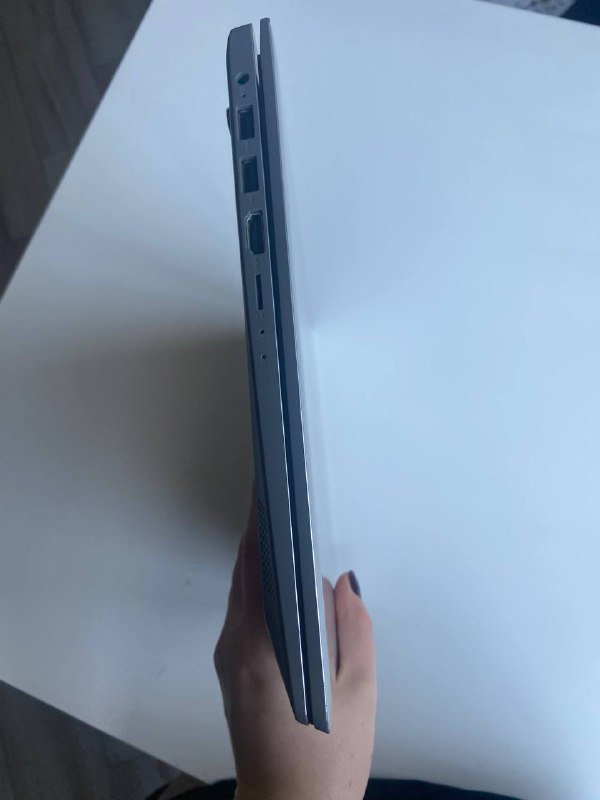 Ноутбук Lenovo 81VU с 4 Гб оперативной памяти 5