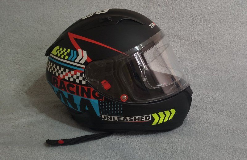 Мотошлем TVS Rasing XXL интеграл с солнцезащитными очками и пинлоком