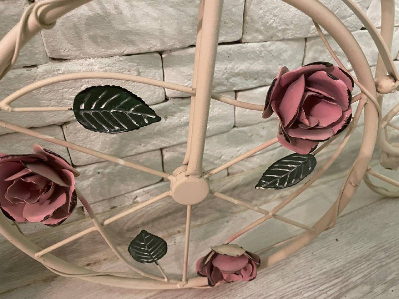 Подставка для цветов в виде велосипеда металлическая белая 3