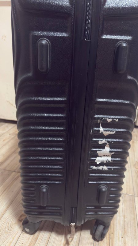 Чемодан размера L вместительный без дефектов 2