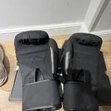 Кроссовки Under Armour, боксерские перчатки, рюкзак Under Armour 5