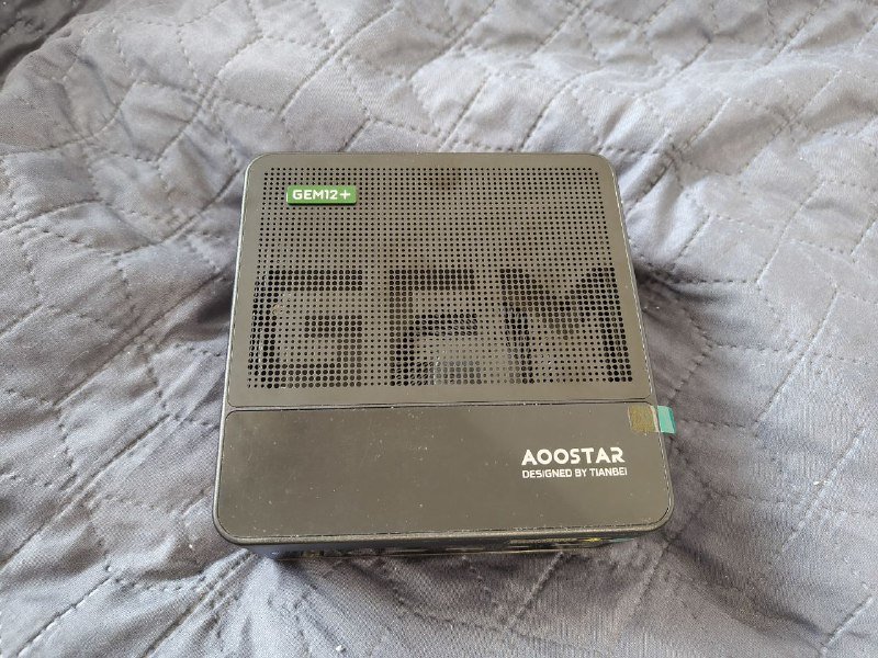 мини ПК AOOSTAR GEM12+ AMD 8845HS 16GB RAM
