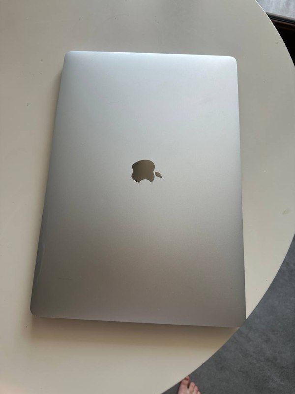 MacBook 2019, 16 inches, Intel Core i9, 1TB memory 8