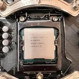 Процессор Intel Core i9-9900KS и материнская плата Asus ROG Maximus XI Extreme 2
