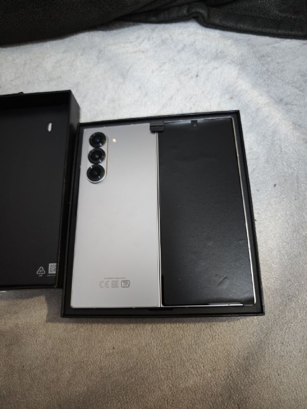 Samsung Galaxy Fold 6 256GB смартфон 3