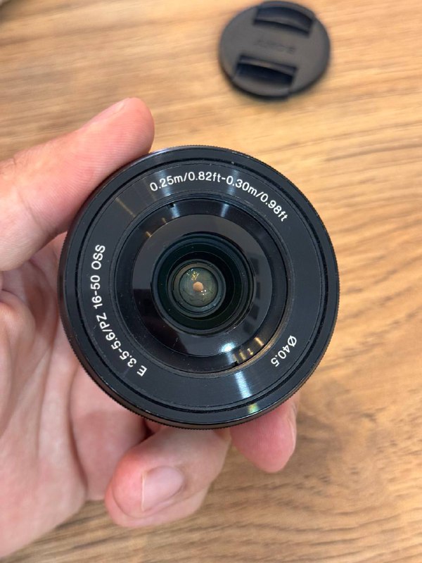 Sony ZV-E10 камера, объектив 16-50 OSS, карта памяти 128ГБ 7