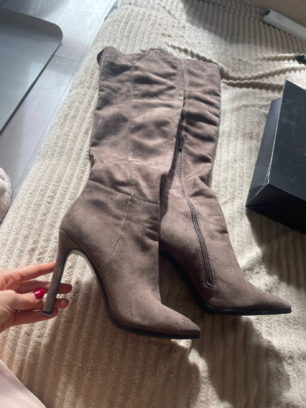 Демисезонные женские сапоги 39 размера 2