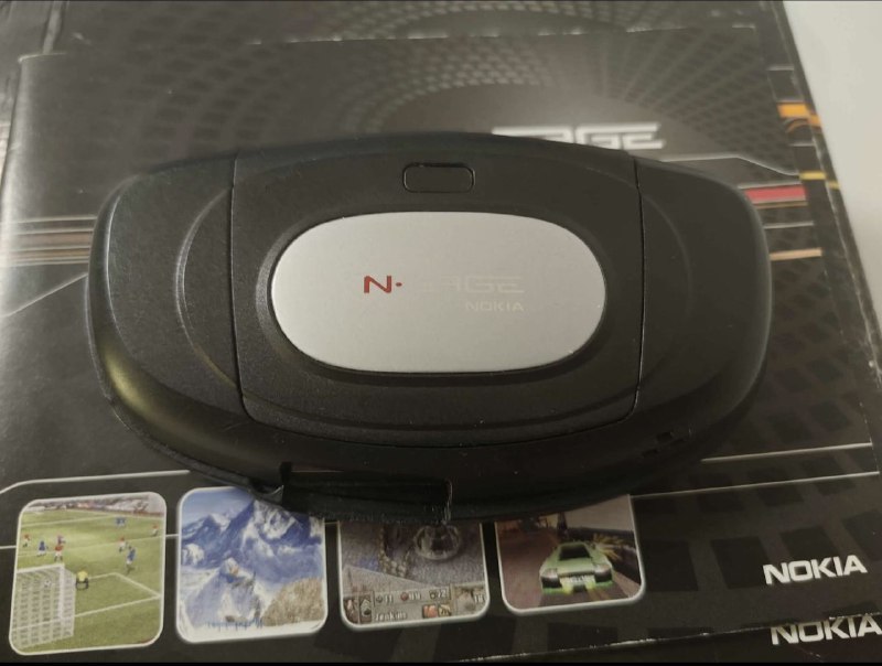 Nokia N-gage qd с играми и аксессуарами 2