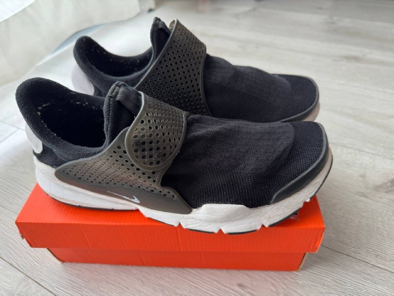 Кроссовки Nike 3