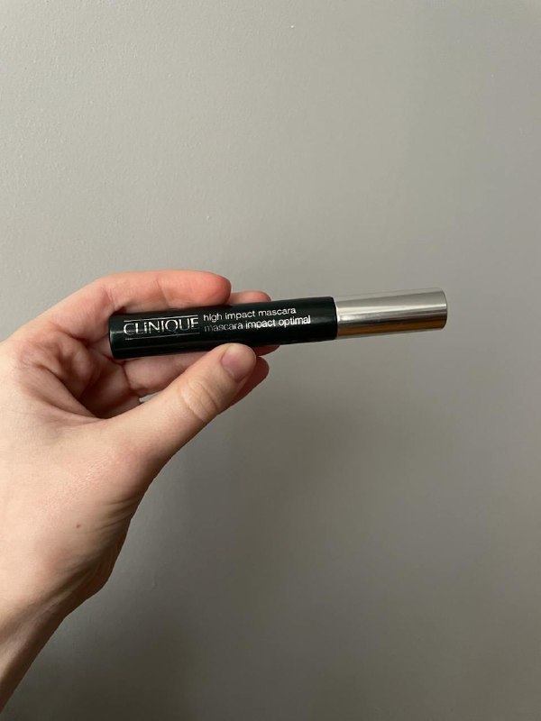 Жидкие румяна Glossier, Помада Body Shop, Подводка Kiko, Тушь Clinique, Румяна Nyx, Парфюмерное масло Maison Louis Marie 4