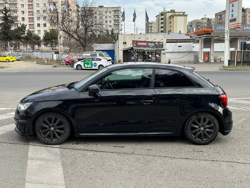 Audi A1 2012 S-line 2