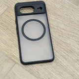 Чехлы и защитное стекло для Pixel 8 и iPhone 15 Pro 2