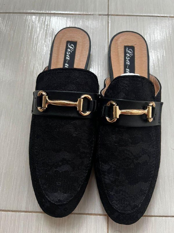 белые сабо 40, черные сабо 39, золотистые сабо 38, серые босоножки 39, серебристые сабо 38, синие балетки 39, туфли под питона 40, золотистые босоножки 40, коричневые туфли 40, балетки 39 2