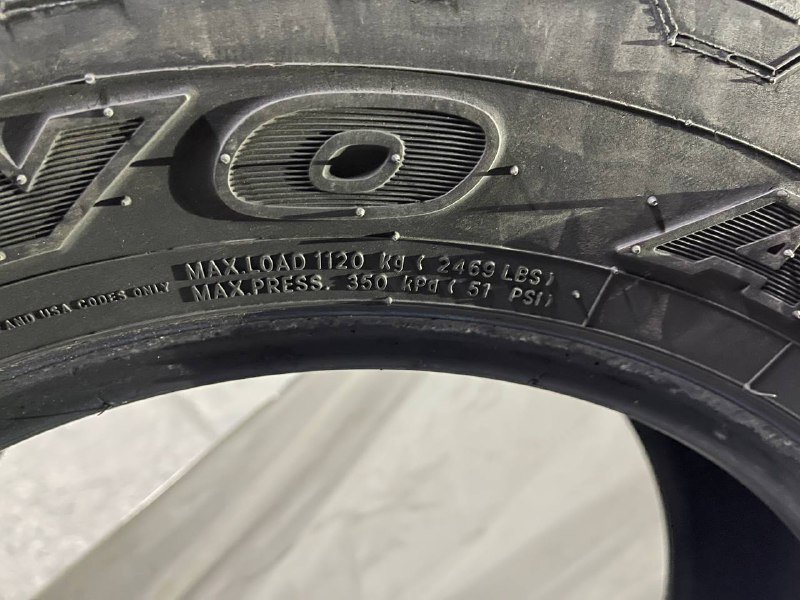 Комплект б/у шин Toyo Open Country, Yokohama Geolander 265/65/R17 5