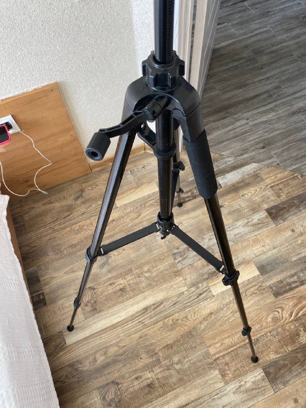 Штатив для видео камеры и телефона 3