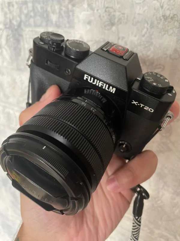 Фотоаппарат Fujifilm X-T20, объектив Fujinon XC 16-50 1