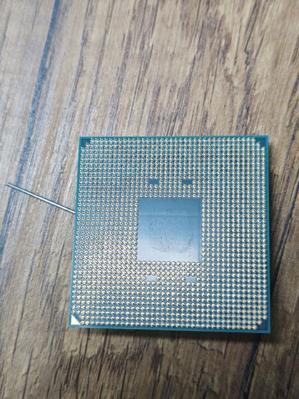 Процессор AMD Ryzen 7 5800X 5